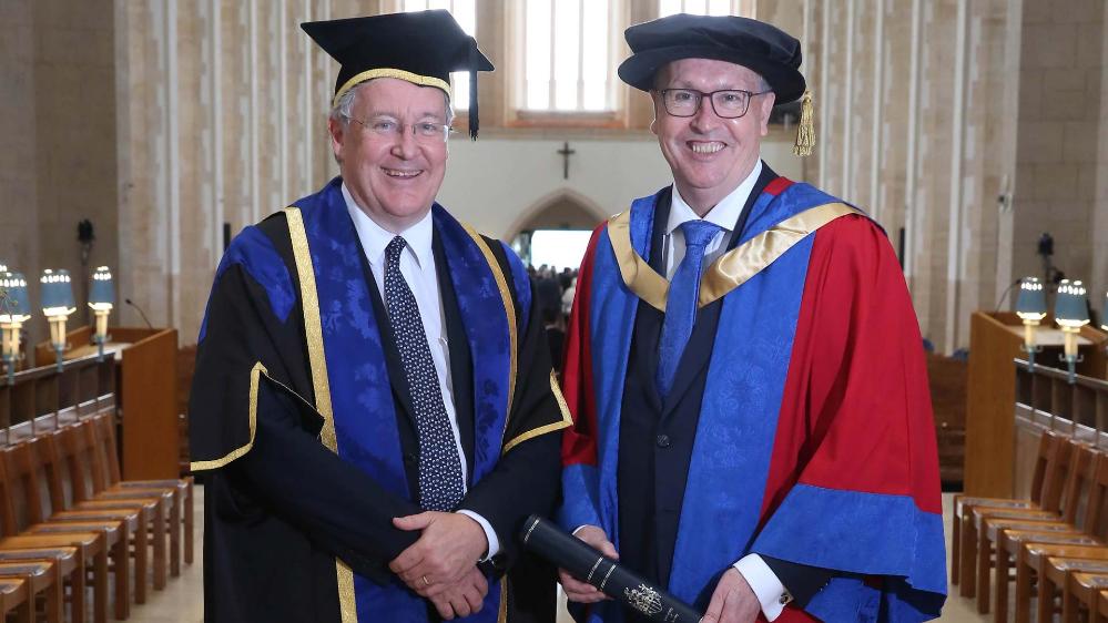 2019: UOW Vice-Chancellor recognised on international stage ...